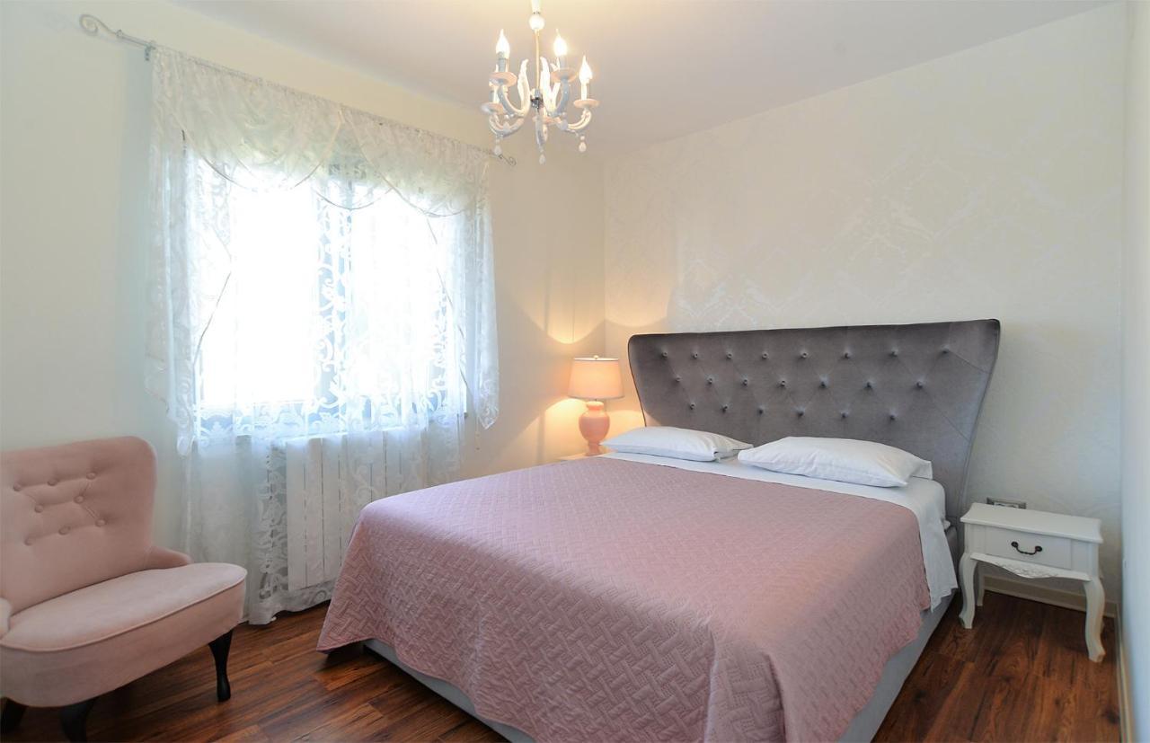 Apartments Marija 1089 Πόρετς Εξωτερικό φωτογραφία