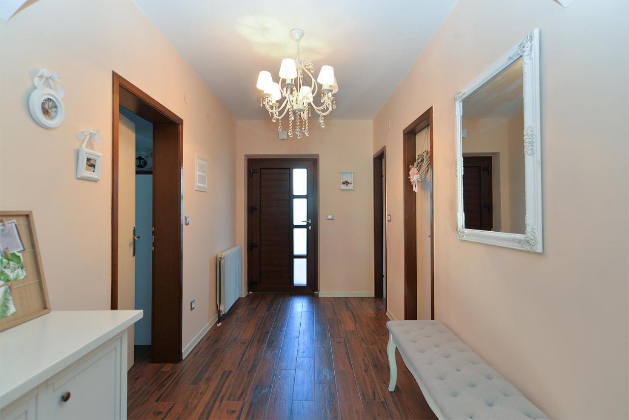 Apartments Marija 1089 Πόρετς Εξωτερικό φωτογραφία