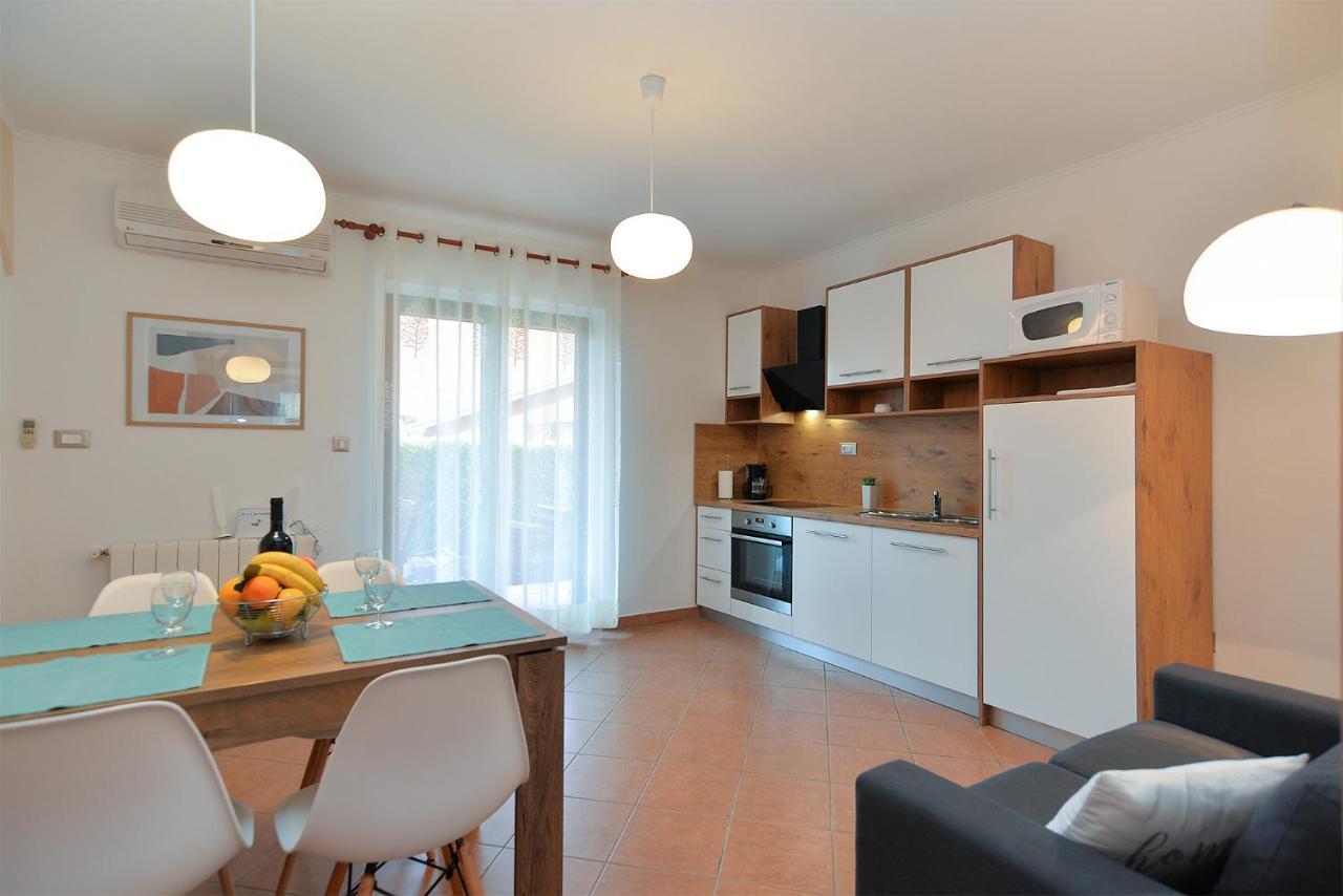 Apartments Marija 1089 Πόρετς Εξωτερικό φωτογραφία