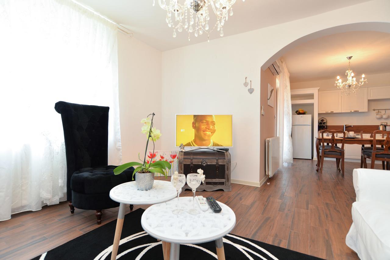 Apartments Marija 1089 Πόρετς Εξωτερικό φωτογραφία